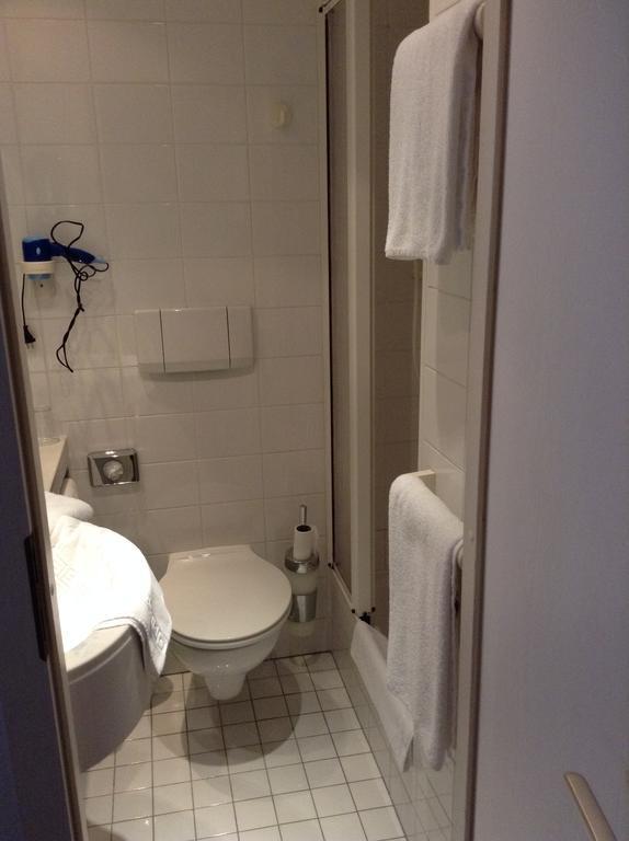 Hotel Zum Pfalzgrafen Heidelberg Zimmer foto