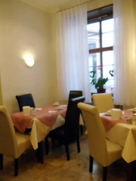 Hotel Zum Pfalzgrafen Heidelberg Exterior foto